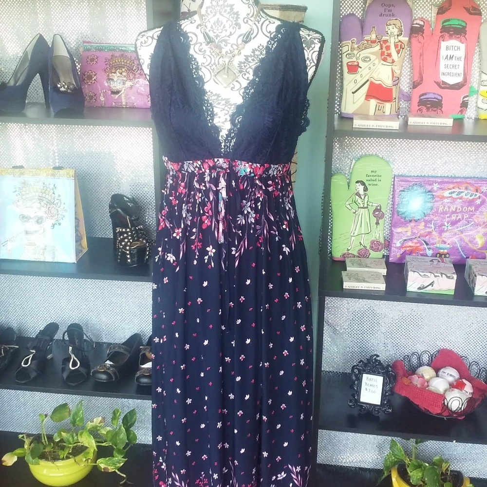 Love Riche Flowered Long Spring/Summer Dress 🌺HP - Picture 2 of 7
